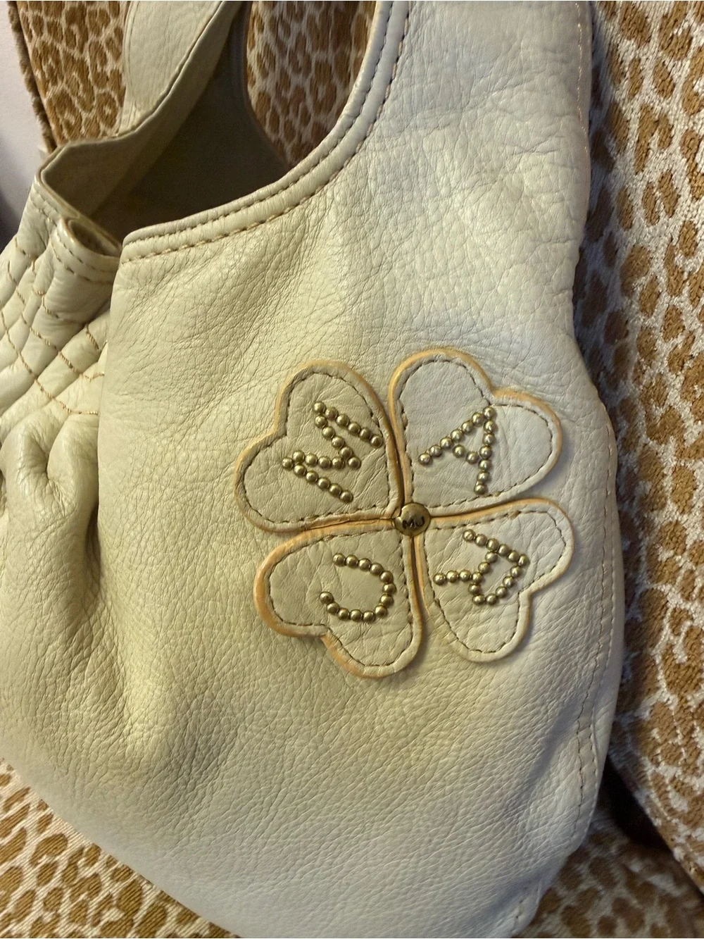 💯Auth! MARC JACOBS Cream/Beige Leather Knotted Shoulder Hobo Bag w Flower Appl.